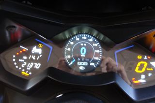 Kymco AK 550 2017 ABS NOODOE ΑΡΙΣΤΗ ΚΑΤΑΣΤΑΣΗ ΑΒΣ-thumb-8