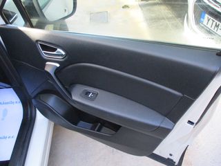 Renault Captur 2020 1.5 DCI DYNAMIC-thumb-21