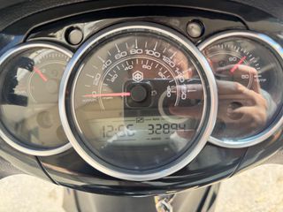 Piaggio Beverly 300 2016-thumb-5