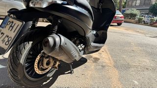 Piaggio Beverly 300 2016-thumb-9
