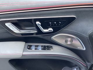 Mercedes-Benz EQS SUV 2024 AMG 4matic-thumb-36