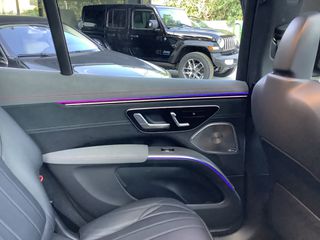 Mercedes-Benz EQS SUV 2024 AMG 4matic-thumb-43