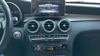 Mercedes-Benz GLC 350 2017 E 4MATIC 7G-TRONIC PLUS-thumb-23