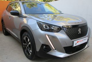 Peugeot 2008 2022 1.2 PURETECH 100 ALLURE-thumb-1