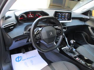 Peugeot 2008 2022 1.2 PURETECH 100 ALLURE-thumb-7