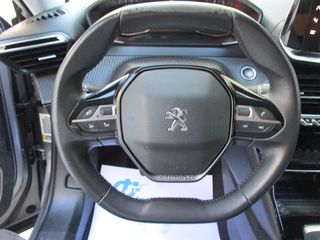 Peugeot 2008 2022 1.2 PURETECH 100 ALLURE-thumb-9