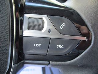 Peugeot 2008 2022 1.2 PURETECH 100 ALLURE-thumb-11