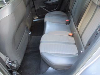 Peugeot 2008 2022 1.2 PURETECH 100 ALLURE-thumb-33