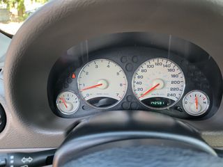 Jeep Cherokee 2004-thumb-16
