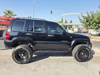 Jeep Cherokee 2004-thumb-5