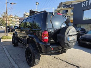 Jeep Cherokee 2004-thumb-2