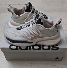 Adidas alphaboost v1 χρωμα off white