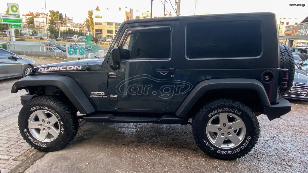 Jeep Wrangler thumbnail 5