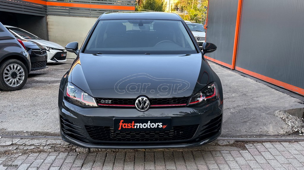 Volkswagen Golf thumbnail 3