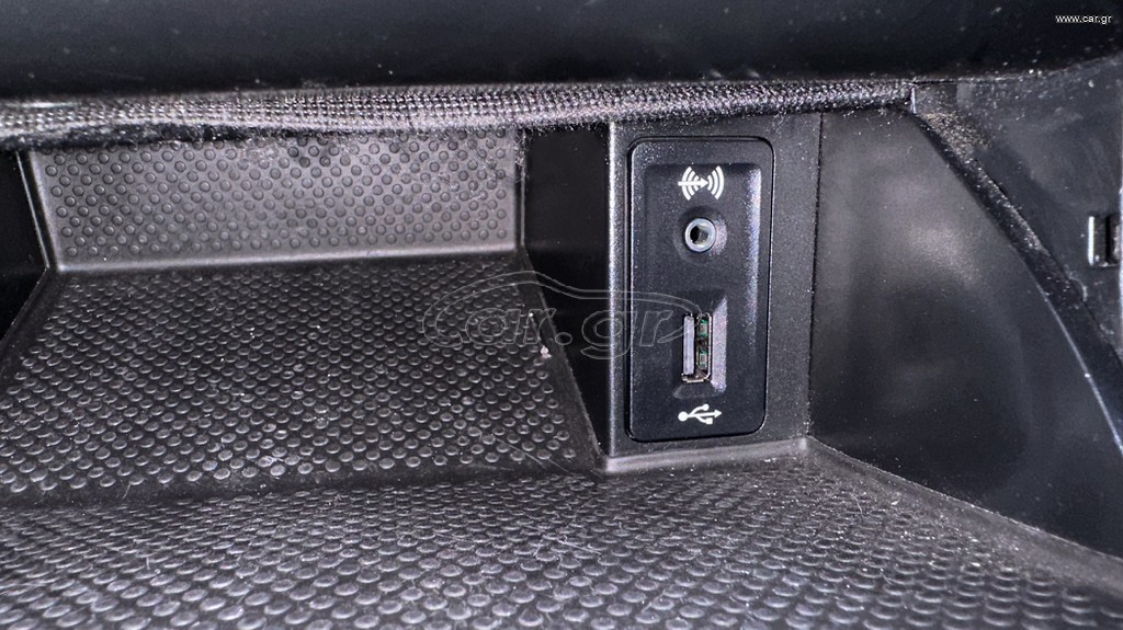 Volkswagen Golf thumbnail 38