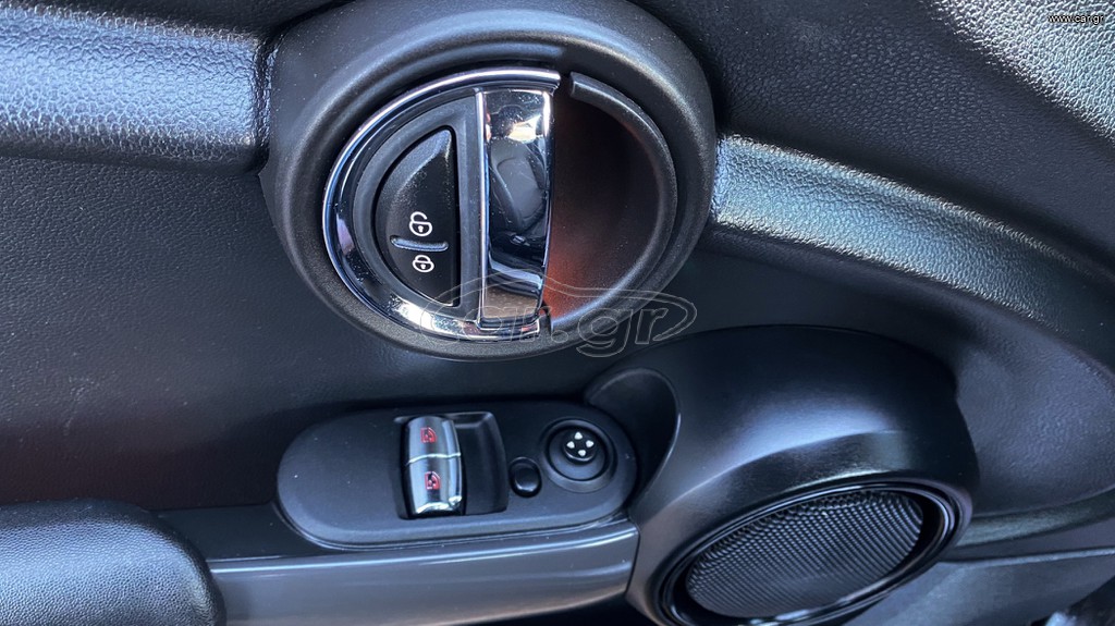 Mini Cooper D thumbnail 22
