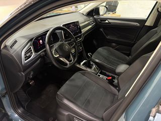 Volkswagen T-Roc 2023 STYLE - ΕΛΛΗΝΙΚΗΣ ΑΝΤΙΠΡΟΣΩΠΕΙΑΣ-thumb-12