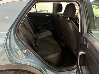 Volkswagen T-Roc 2023 STYLE - ΕΛΛΗΝΙΚΗΣ ΑΝΤΙΠΡΟΣΩΠΕΙΑΣ-thumb-20