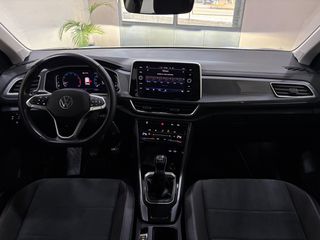 Volkswagen T-Roc 2023 STYLE - ΕΛΛΗΝΙΚΗΣ ΑΝΤΙΠΡΟΣΩΠΕΙΑΣ-thumb-25