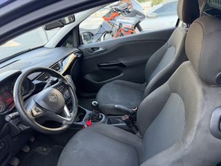 Opel Corsa 2016-thumb-5