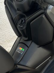 Yamaha XMAX 300 2024 ΑΨΟΓΟ-thumb-9