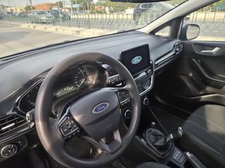 Ford Fiesta 2019-thumb-8