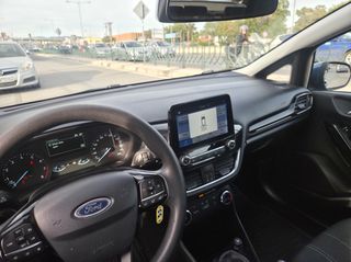 Ford Fiesta 2019-thumb-9