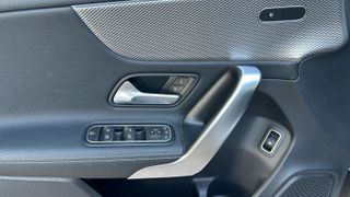 Mercedes-Benz A 250 2021 A 250e  1.3cc 218hp PLUG IN HYBRID-AMG-thumb-28