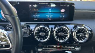 Mercedes-Benz A 250 2021 A 250e  1.3cc 218hp PLUG IN HYBRID-AMG-thumb-20