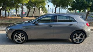 Mercedes-Benz A 250 2021 A 250e  1.3cc 218hp PLUG IN HYBRID-AMG-thumb-7