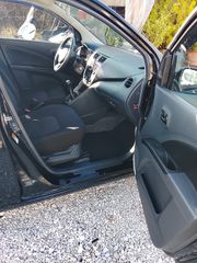 Suzuki Celerio 2016-thumb-11