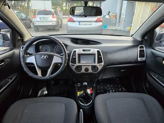 Hyundai i 20 2011-thumb-8