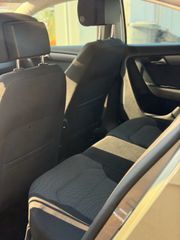 Volkswagen Passat 2011 TSI-thumb-8