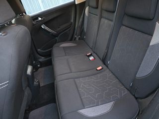 Peugeot 2008 2017 BLUEHDI  FACELIFT-thumb-13