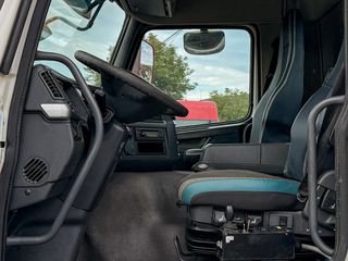 Καλαθοφόρο Volvo 2011 FMX450-thumb-12