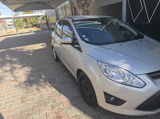 Ford C-Max 2015 C-MAX-thumb-2