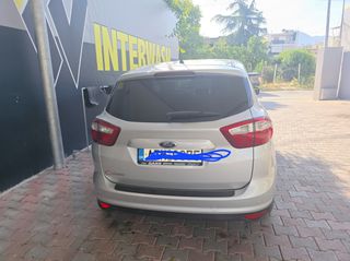 Ford C-Max 2015 C-MAX-thumb-4