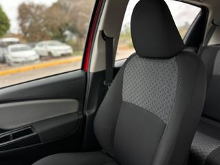 Toyota Yaris 2015 VVT-i France-thumb-26