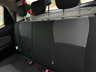Toyota Yaris 2015 VVT-i France-thumb-15