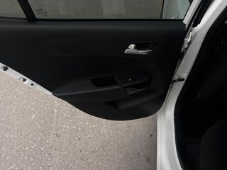 Kia Picanto 2019 DREAM TEAM EDITION-thumb-13
