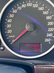 Volkswagen Touareg 2004 3200 V6-thumb-11