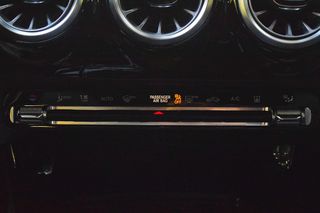 Mercedes-Benz A 250 2022 e 218 HP Plug-in Hybrid 8G-DCT AMG PACK ΝΑVI CAM-thumb-28