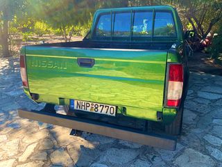Nissan Navara 2002 D22 4X4 2.5DI  DIESEL-thumb-10