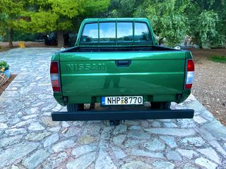 Nissan Navara 2002 D22 4X4 2.5DI  DIESEL-thumb-2