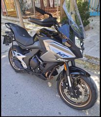 CFmoto 700 MT 2025