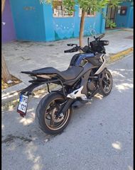 CFmoto 700 MT 2025-thumb-5