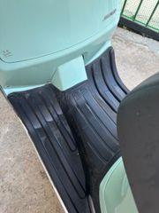 Piaggio Vespa GTS 300 2024-thumb-5