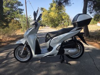 Honda SH 300i 2015-thumb-4