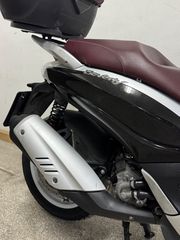 Piaggio Beverly 300i 2011-thumb-4