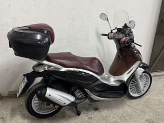 Piaggio Beverly 300i 2011-thumb-5